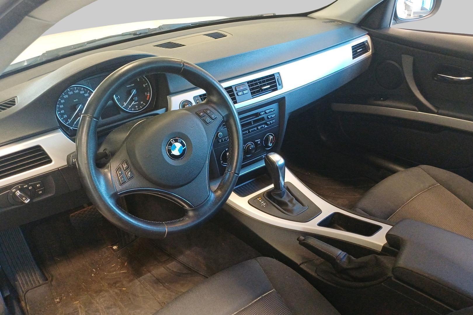 BMW 3-sarja 2011