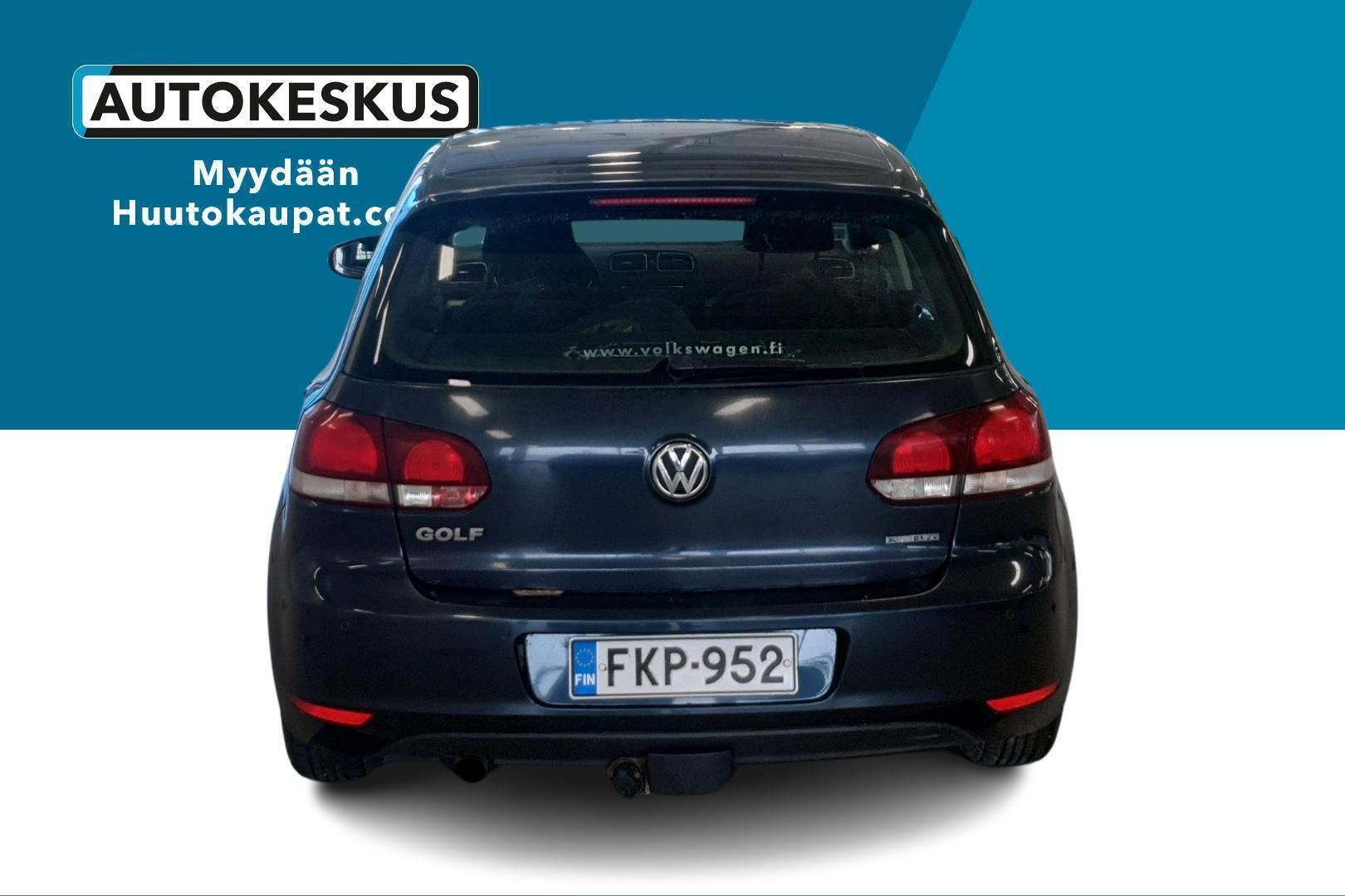VOLKSWAGEN Golf 2012
