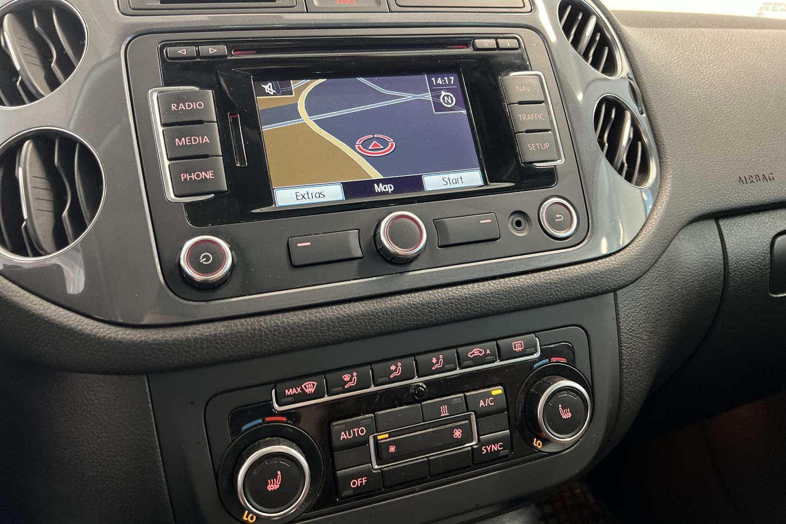 VOLKSWAGEN Tiguan 15