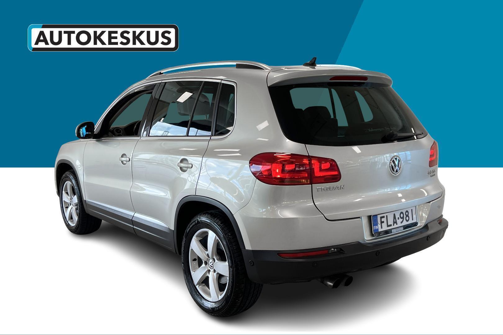 VOLKSWAGEN Tiguan 7