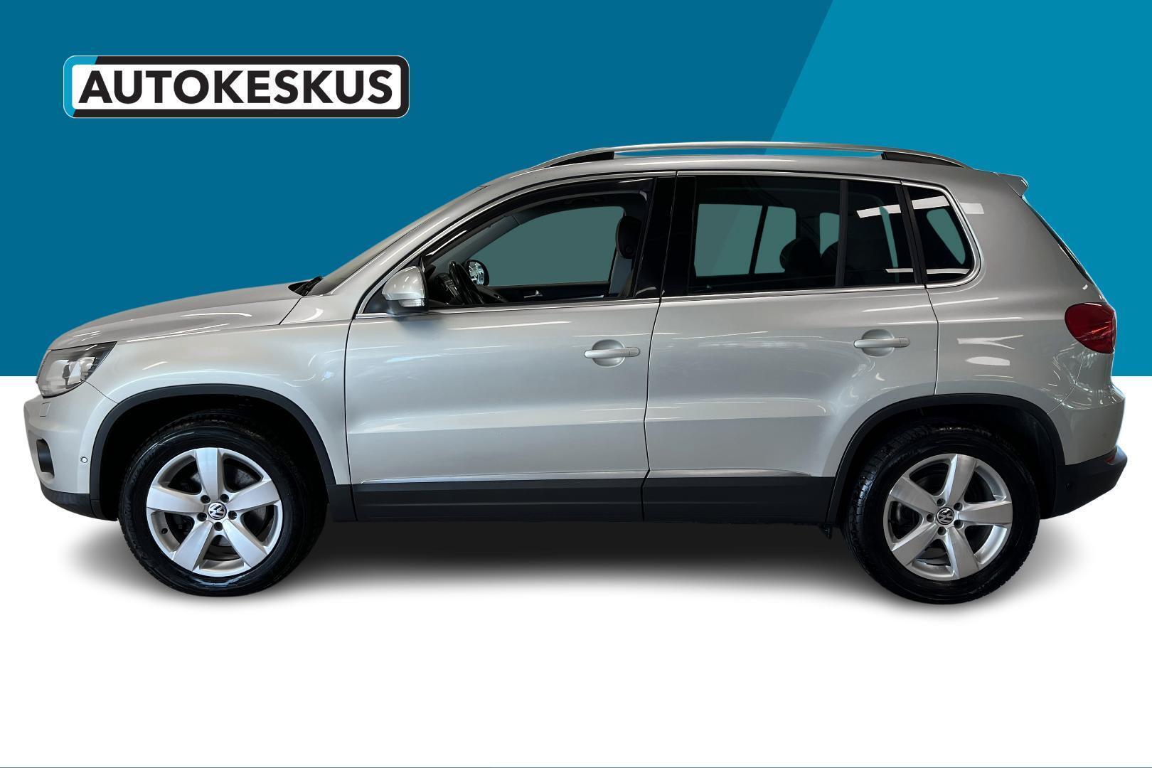 VOLKSWAGEN Tiguan 8