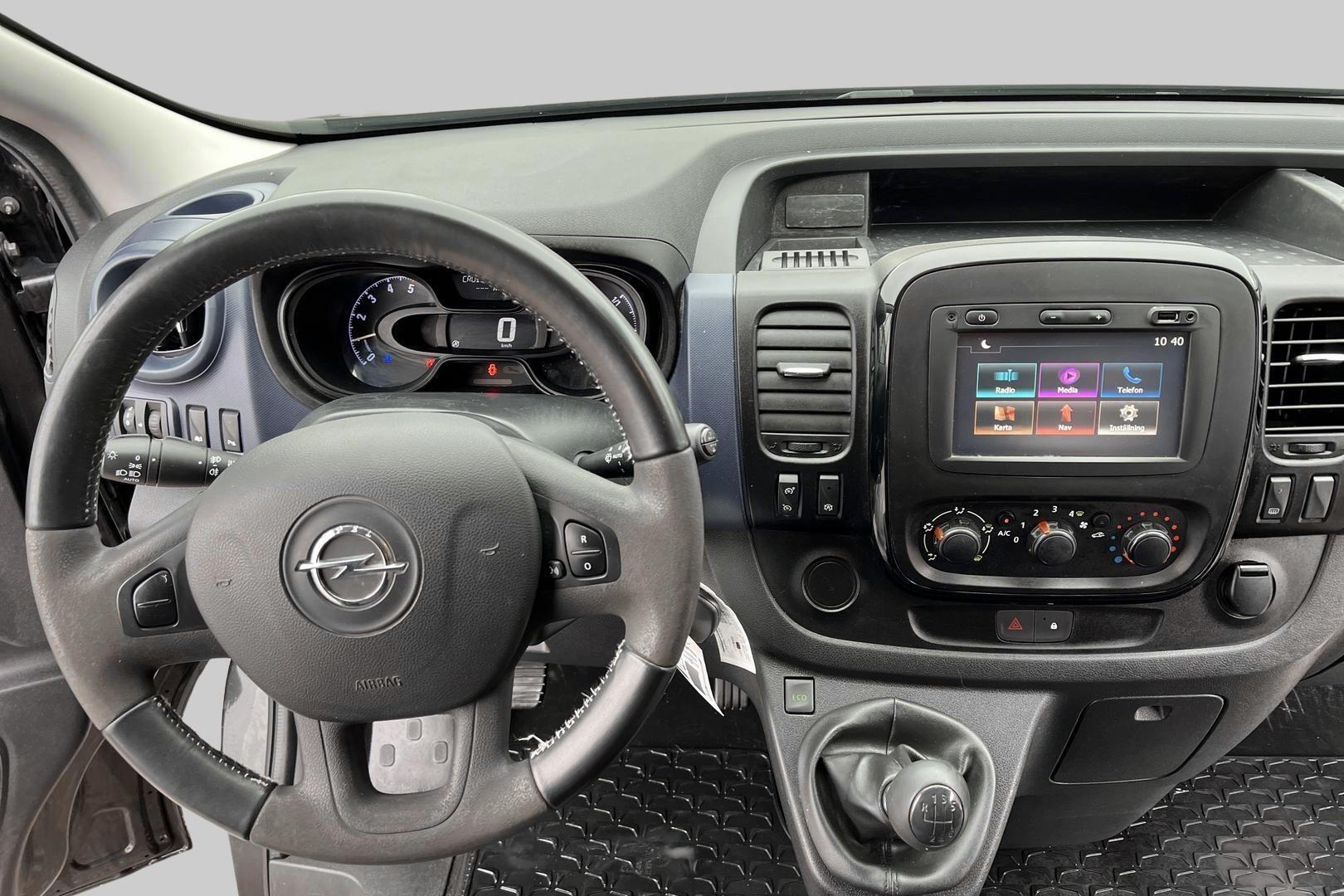 OPEL Vivaro 2016