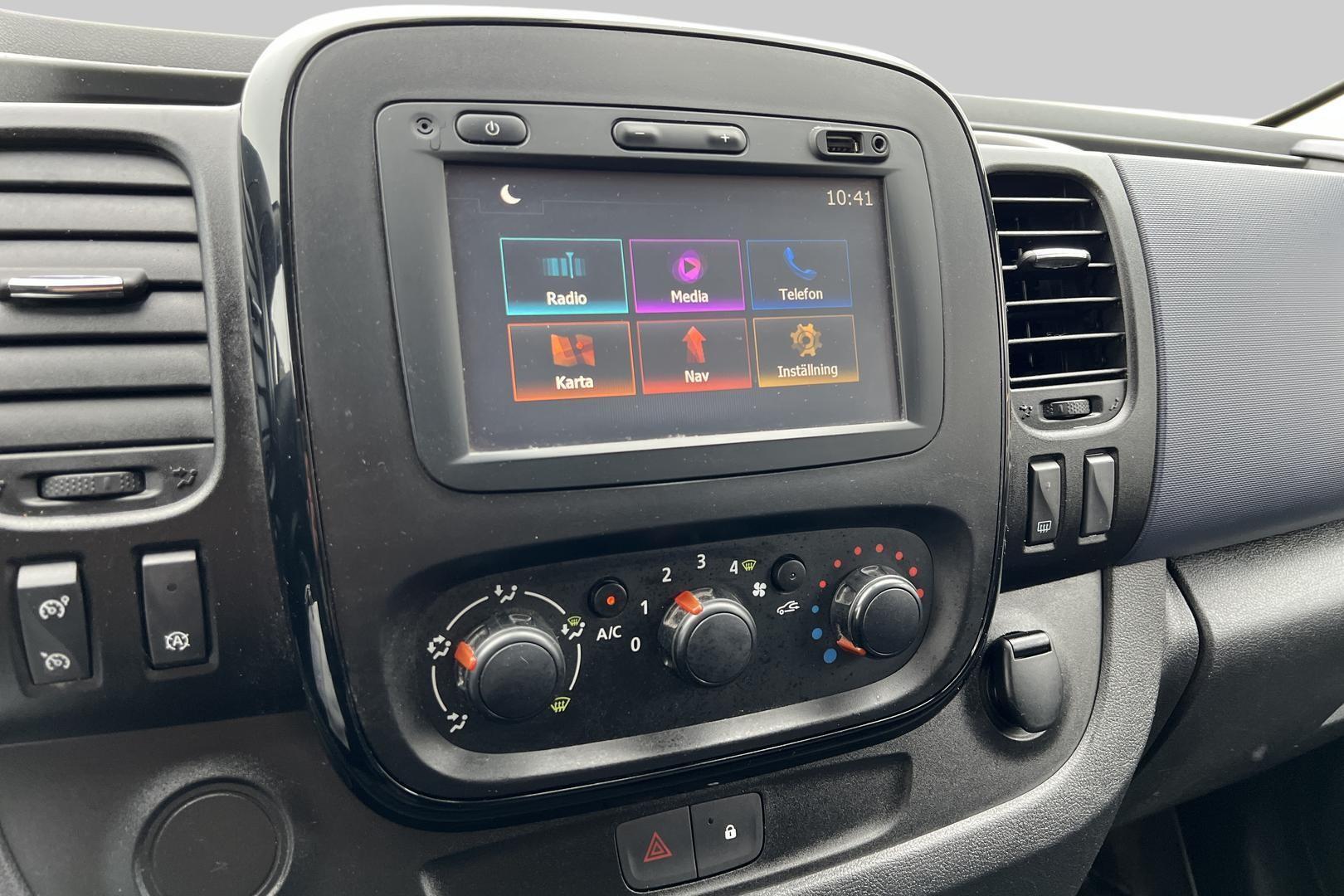 OPEL Vivaro 2016