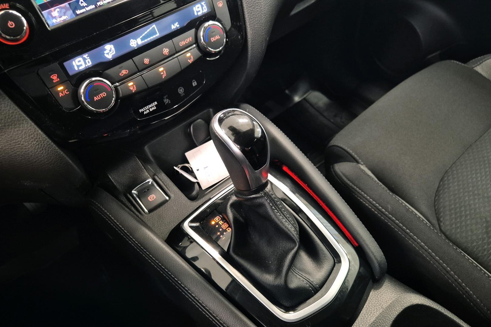 NISSAN Qashqai 2019