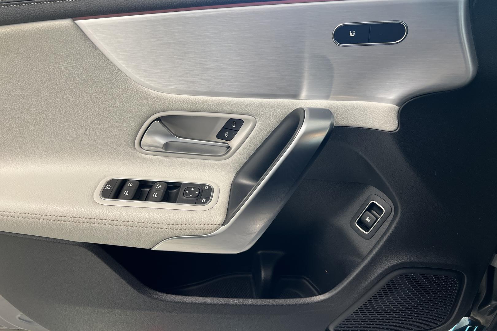 MERCEDES-BENZ CLA 2021