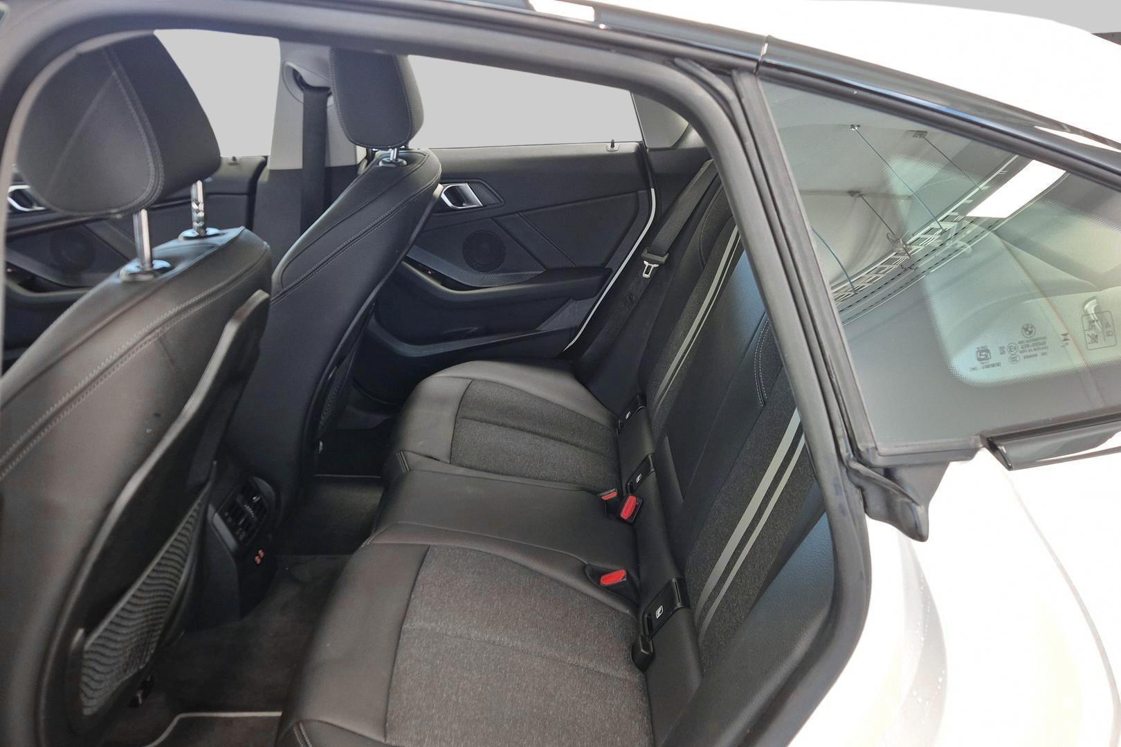 BMW 2-sarja 2023