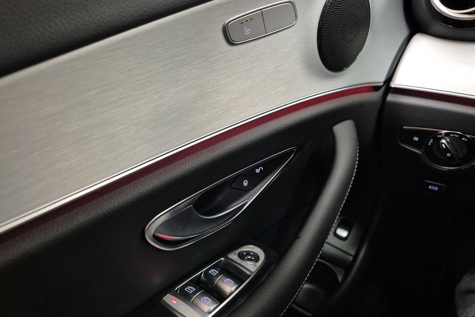 MERCEDES-BENZ E 2022