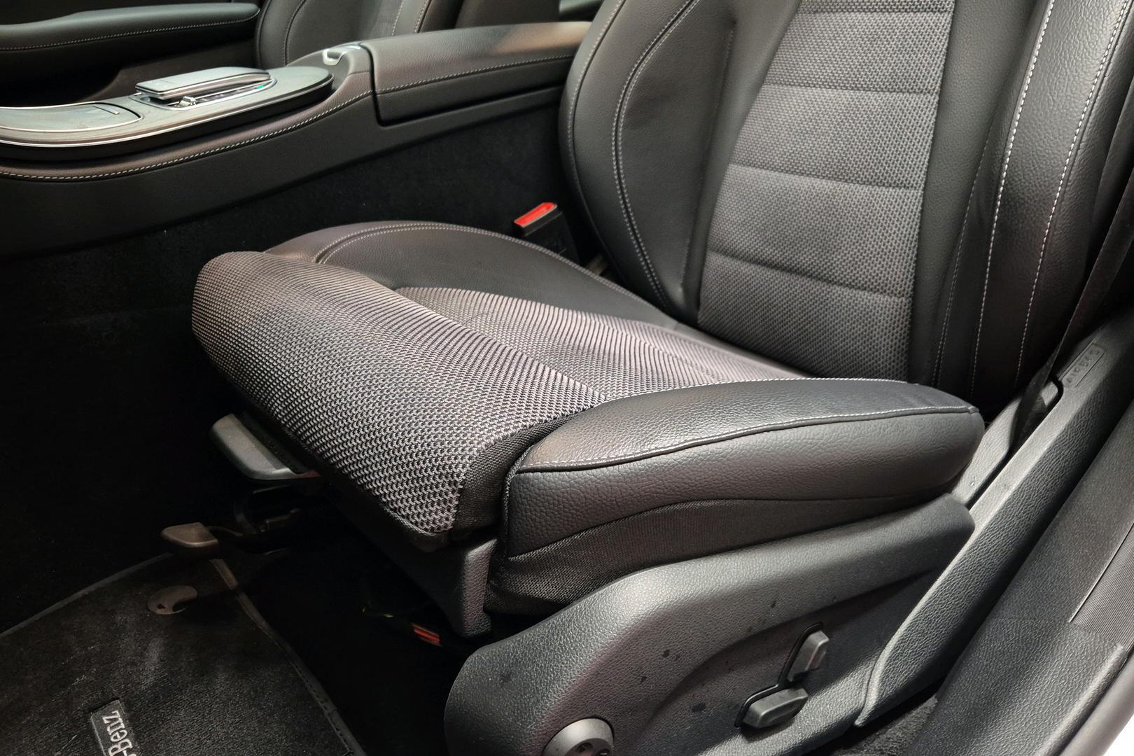 MERCEDES-BENZ E 2022