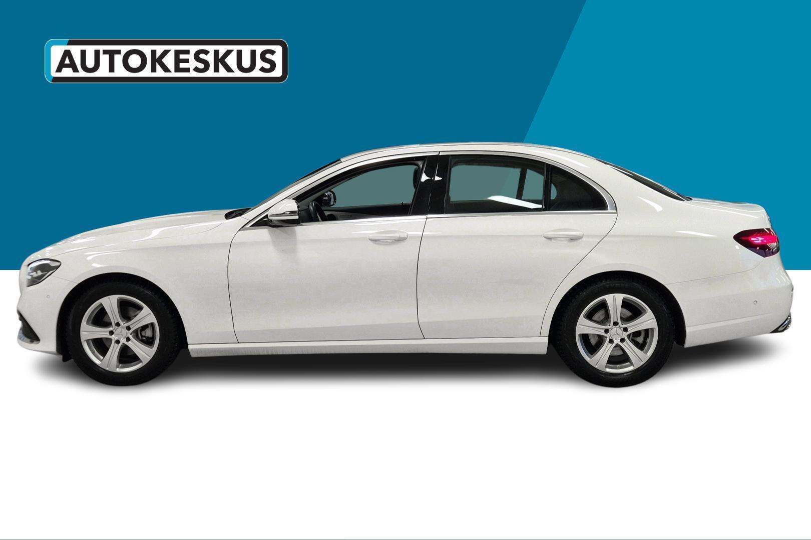 MERCEDES-BENZ E 2022