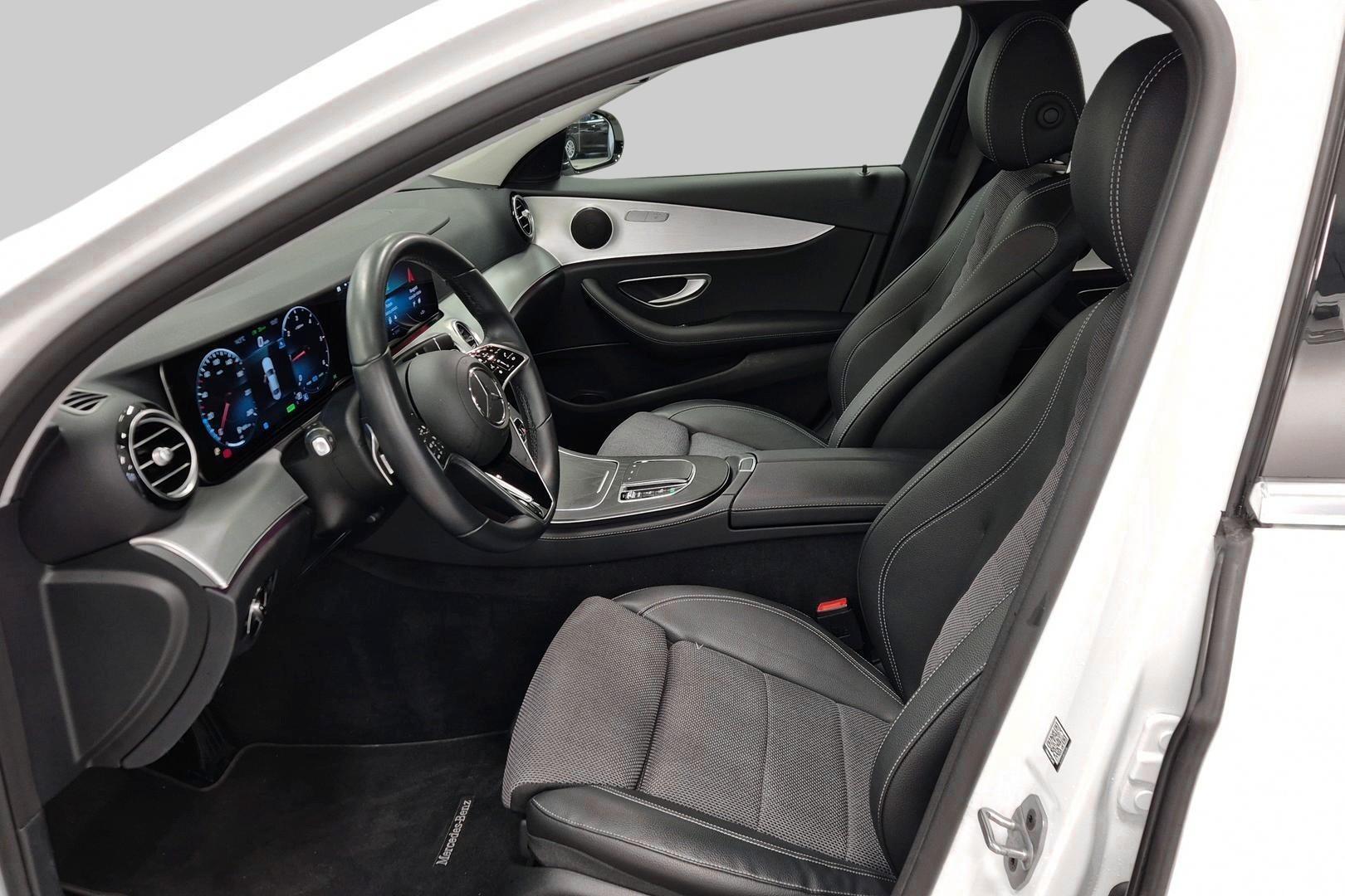 MERCEDES-BENZ E 2022