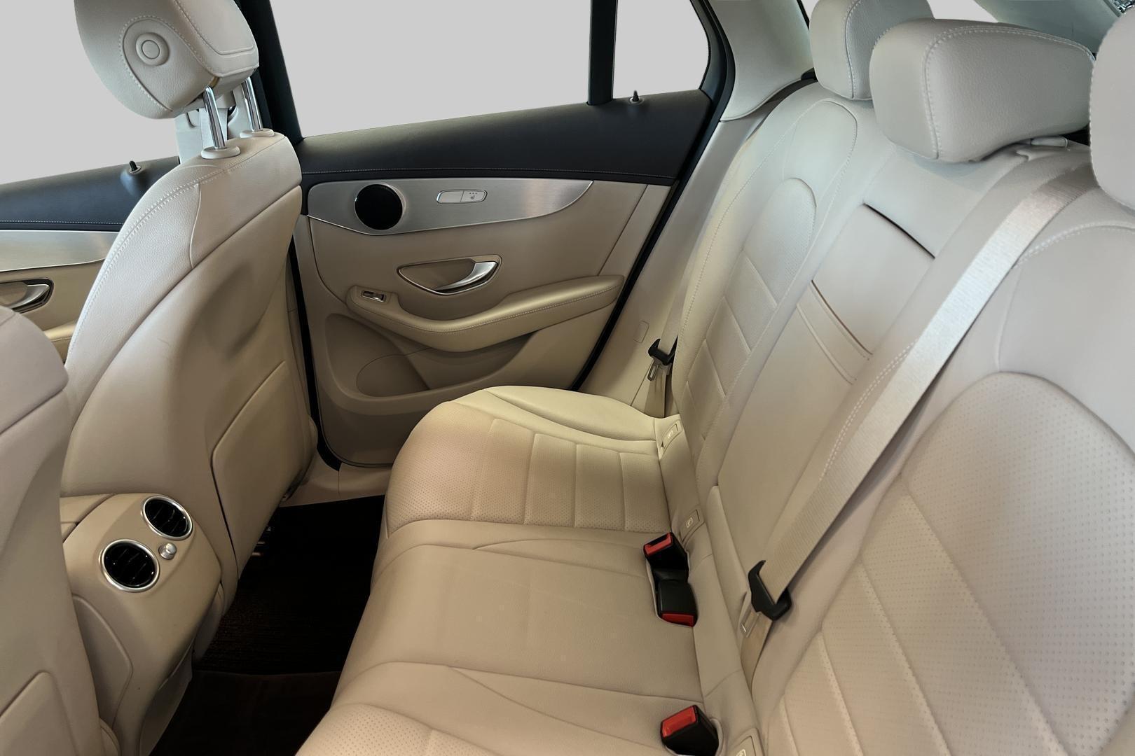 MERCEDES-BENZ GLC 10