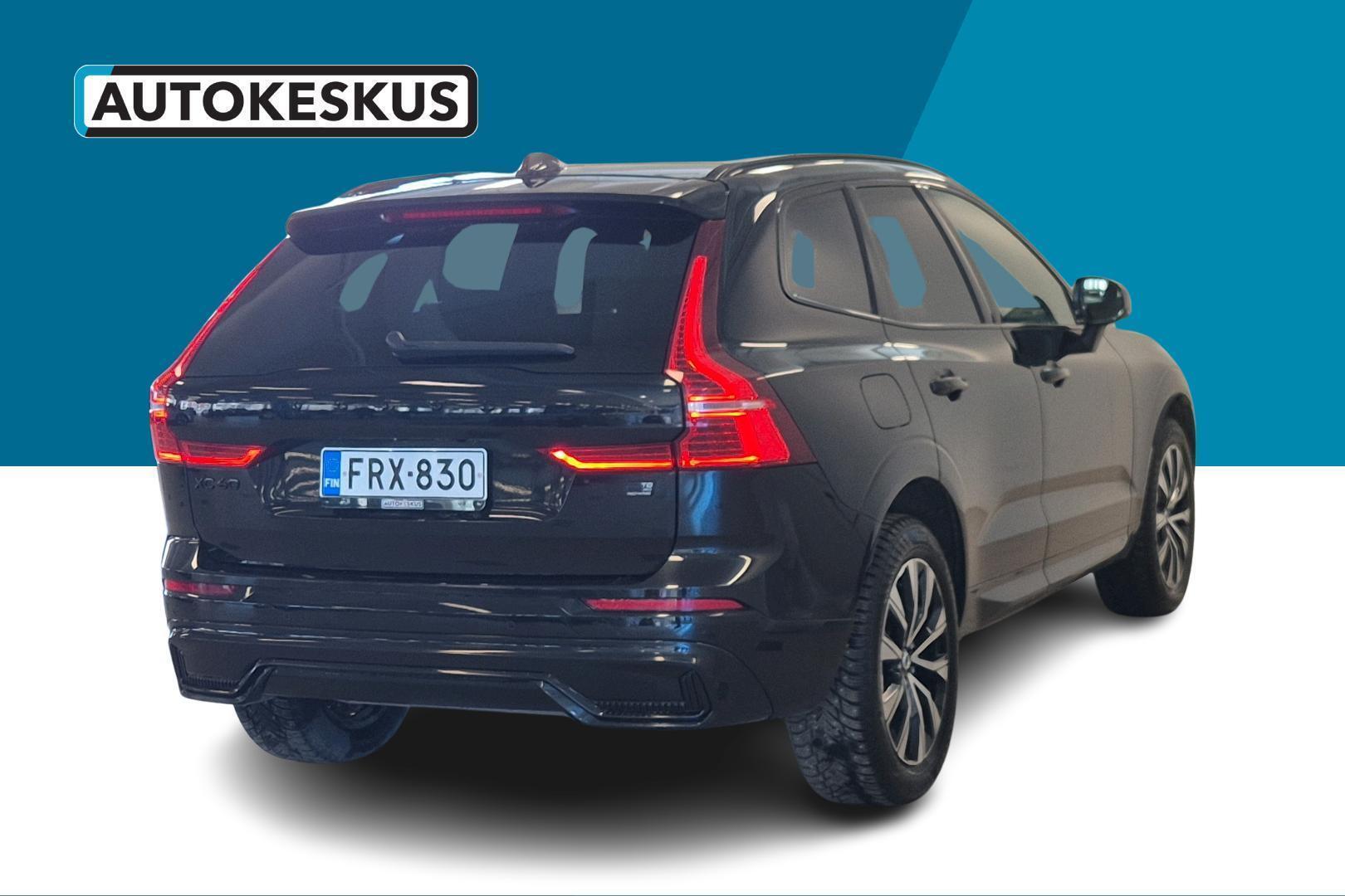 VOLVO XC60 2024