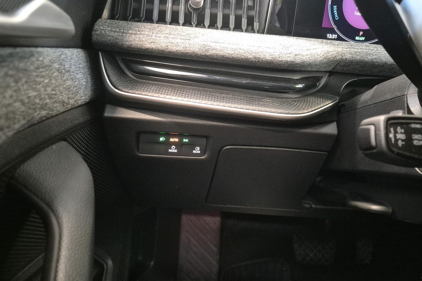 SKODA Superb 2025
