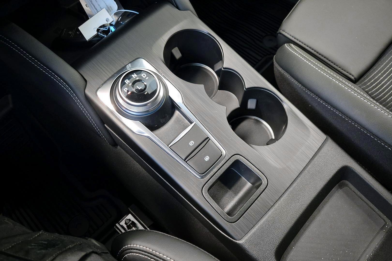 FORD Kuga 2026