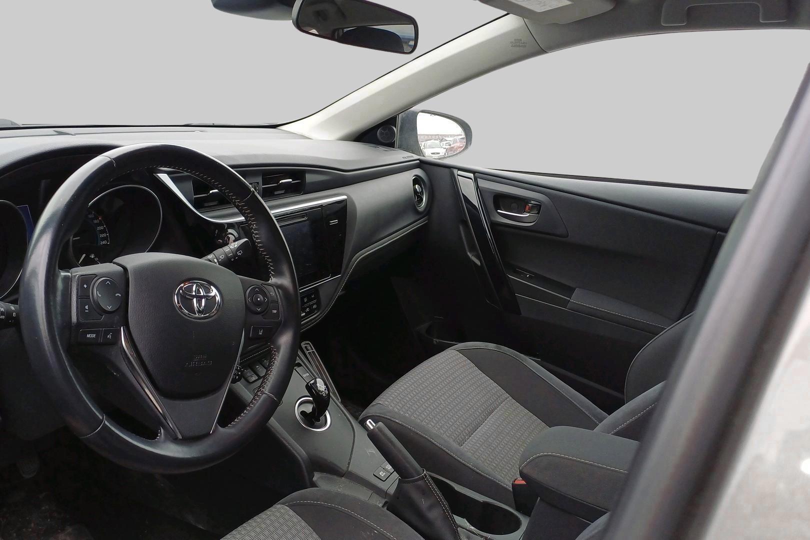 TOYOTA Auris 2018