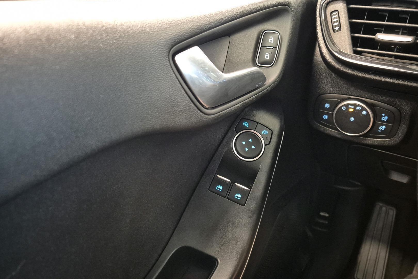 FORD Fiesta Van 2020