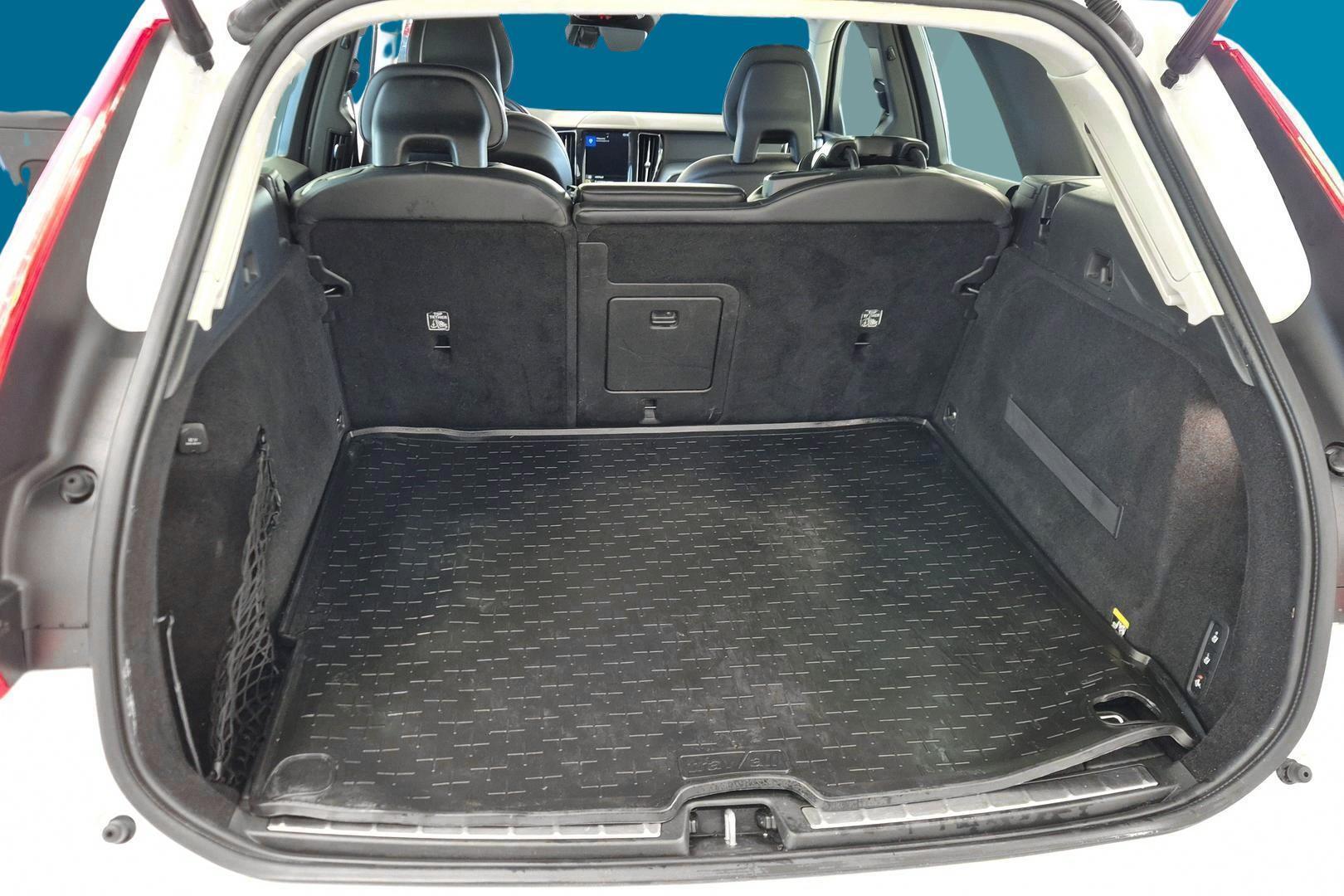 VOLVO XC60 12