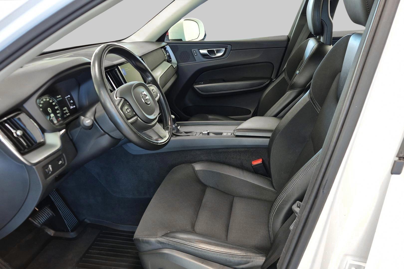 VOLVO XC60 9