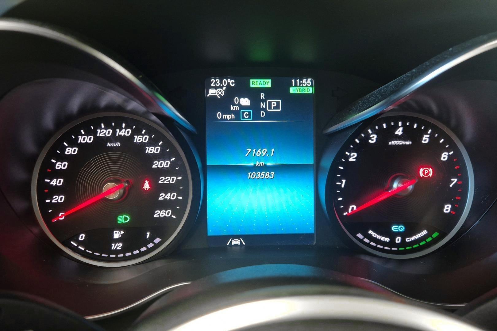 MERCEDES-BENZ C 2020
