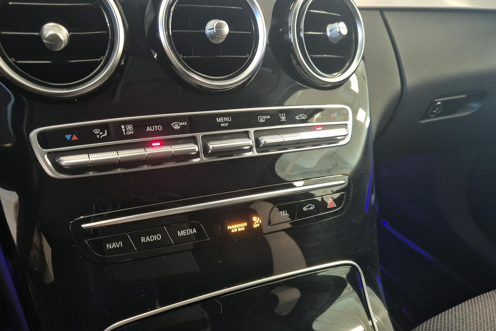 MERCEDES-BENZ C 2020