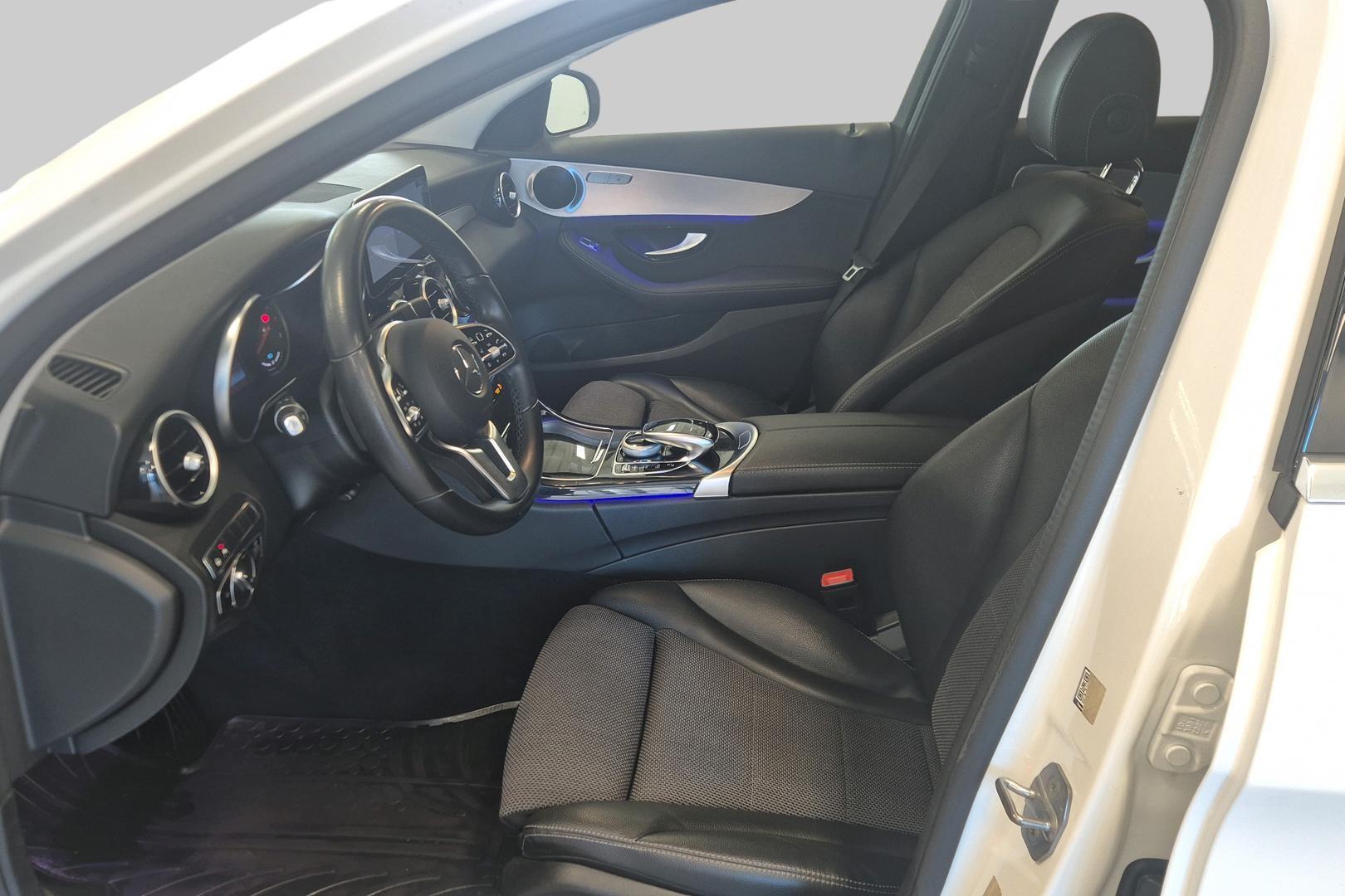 MERCEDES-BENZ C 2020
