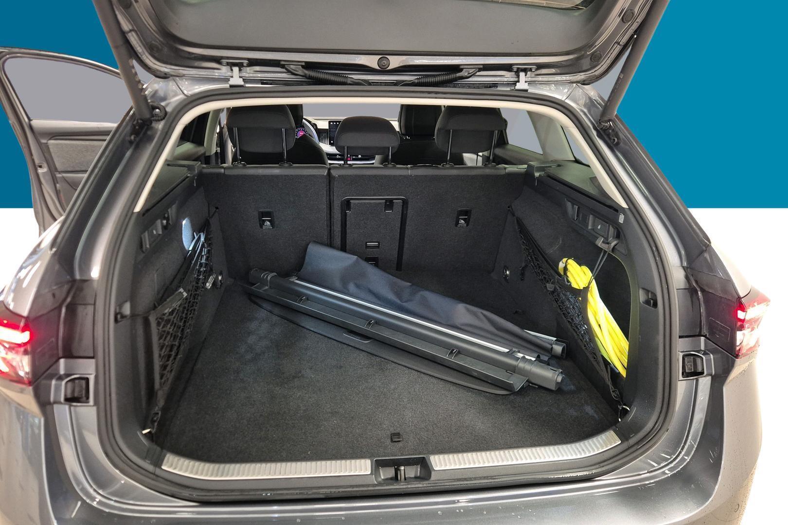 SKODA Superb 12