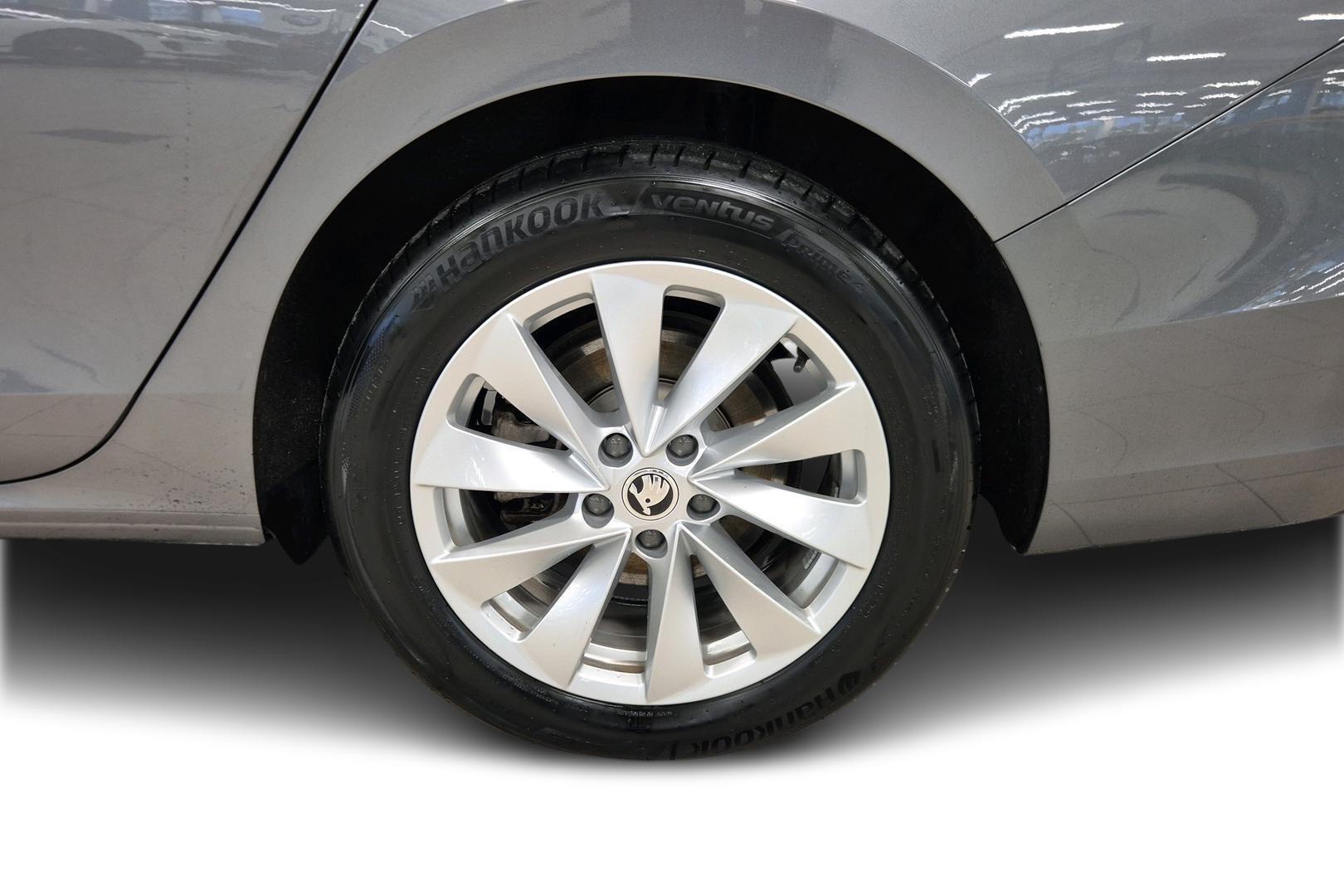 SKODA Superb 13