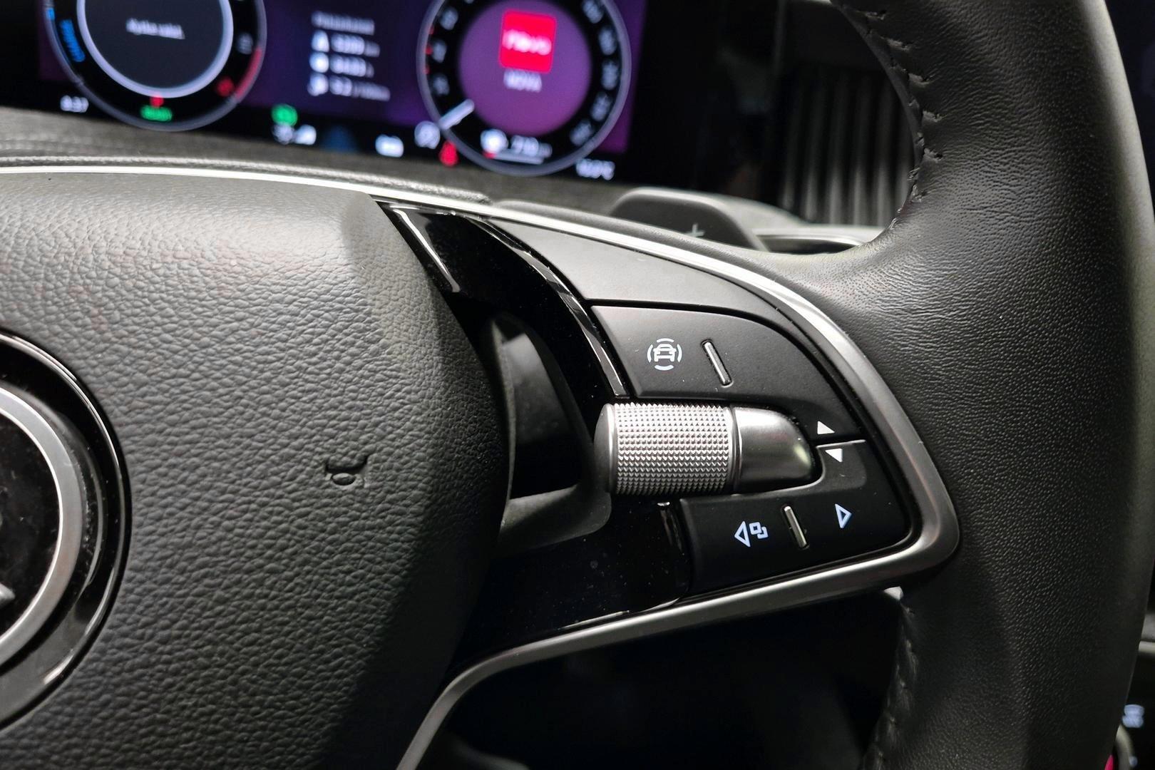 SKODA Superb 17