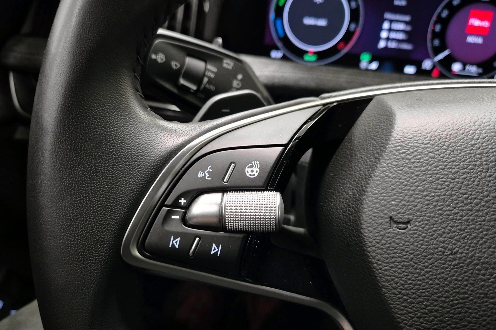 SKODA Superb 18