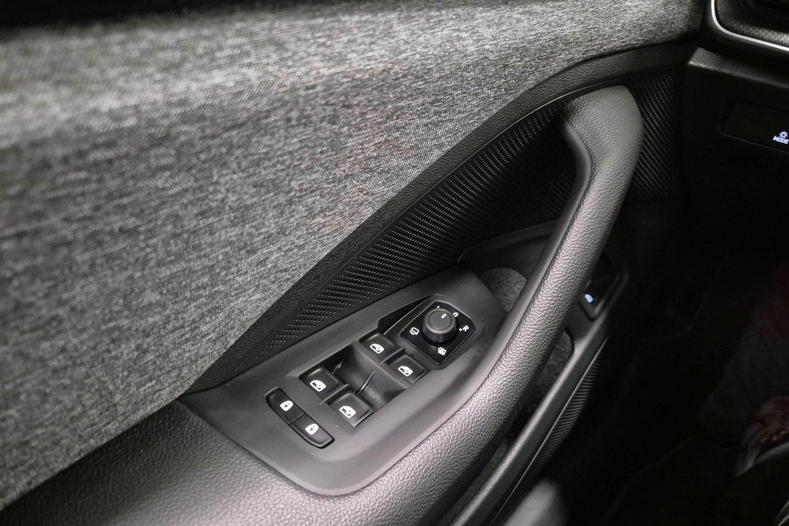 SKODA Superb 19