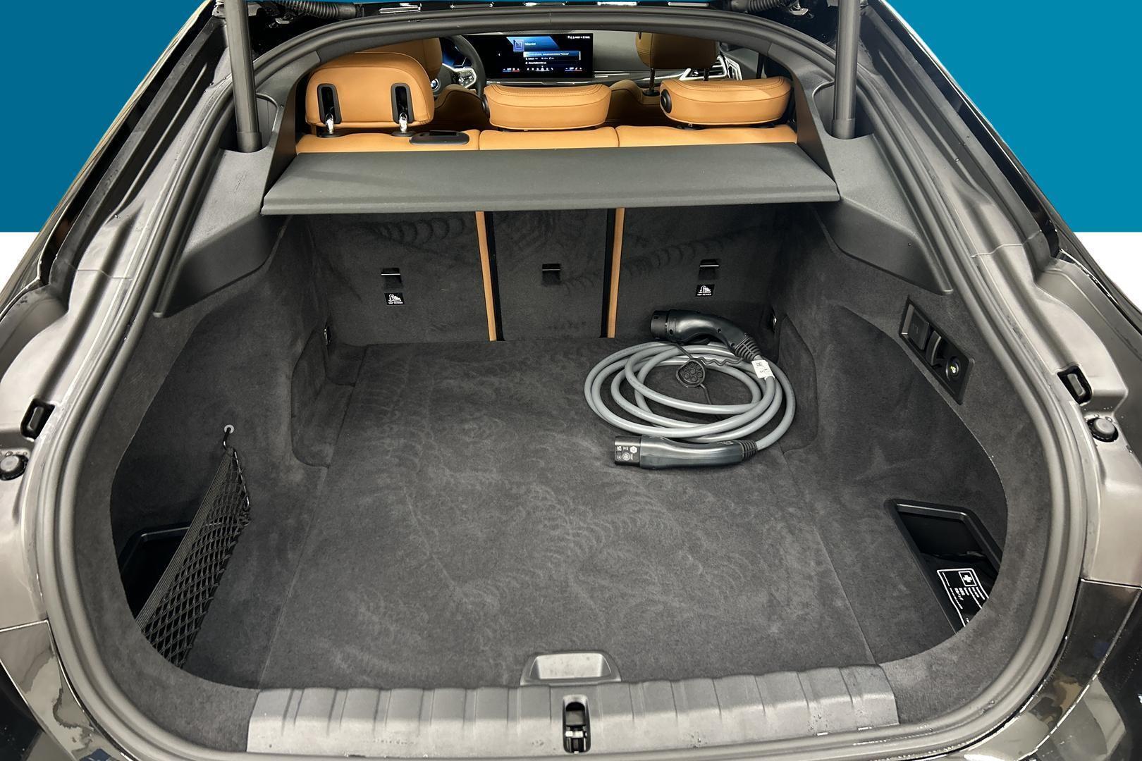 BMW i4 2025