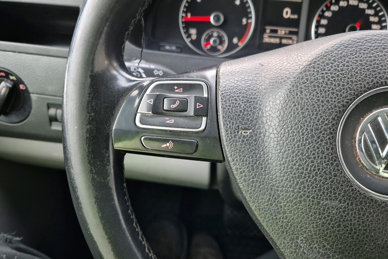 VOLKSWAGEN Transporter 2014