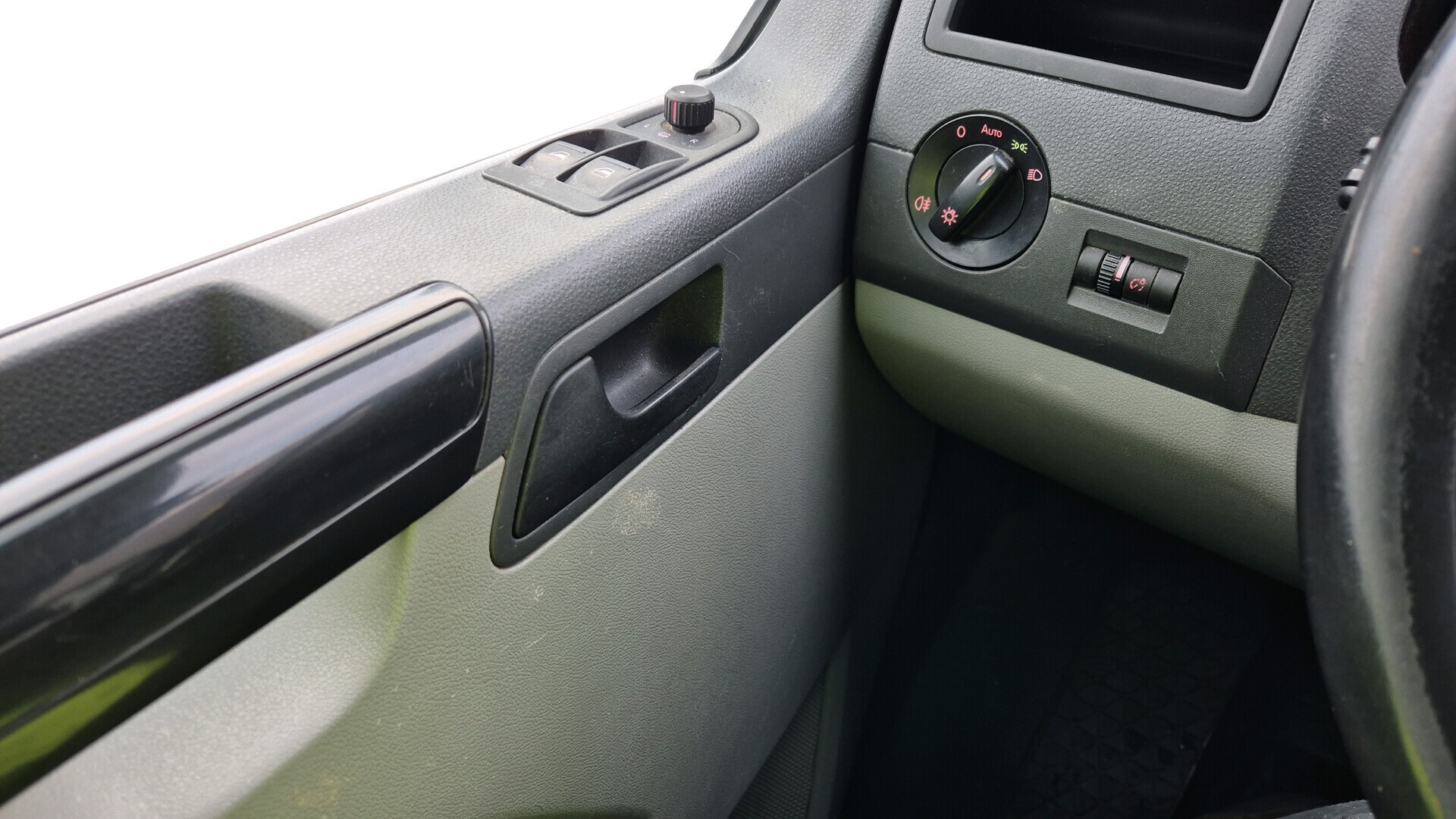 VOLKSWAGEN Transporter 2014