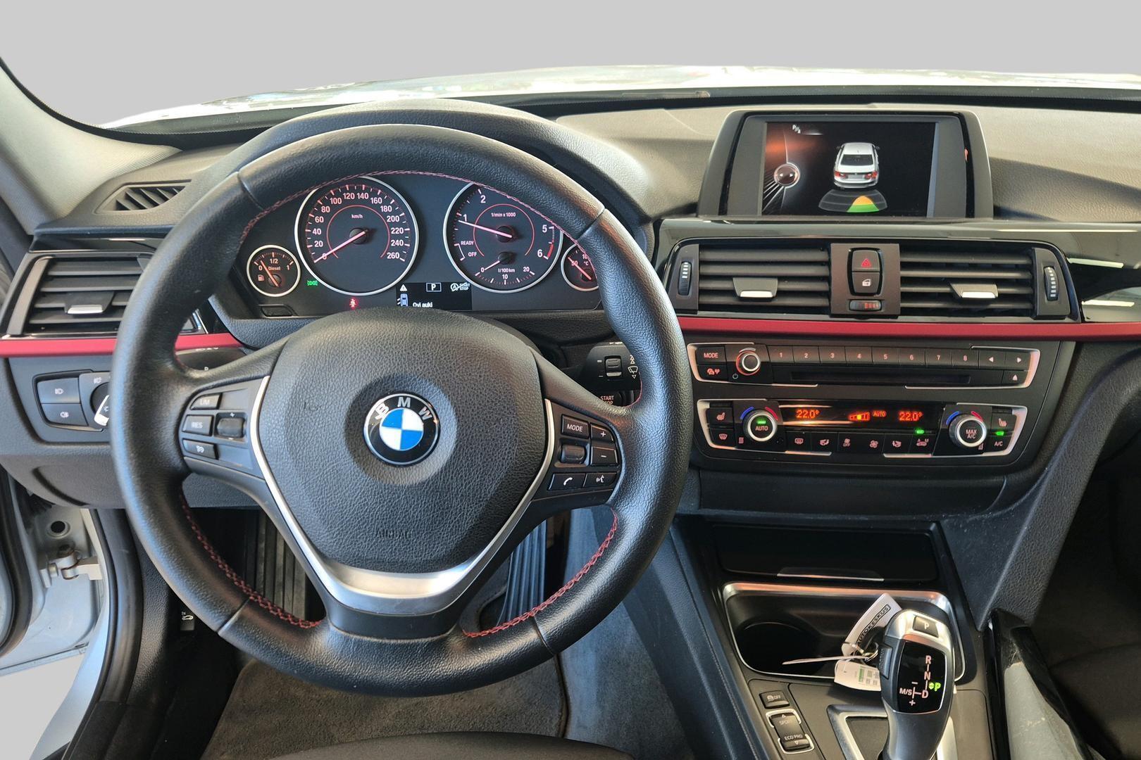 BMW 3-sarja 2015