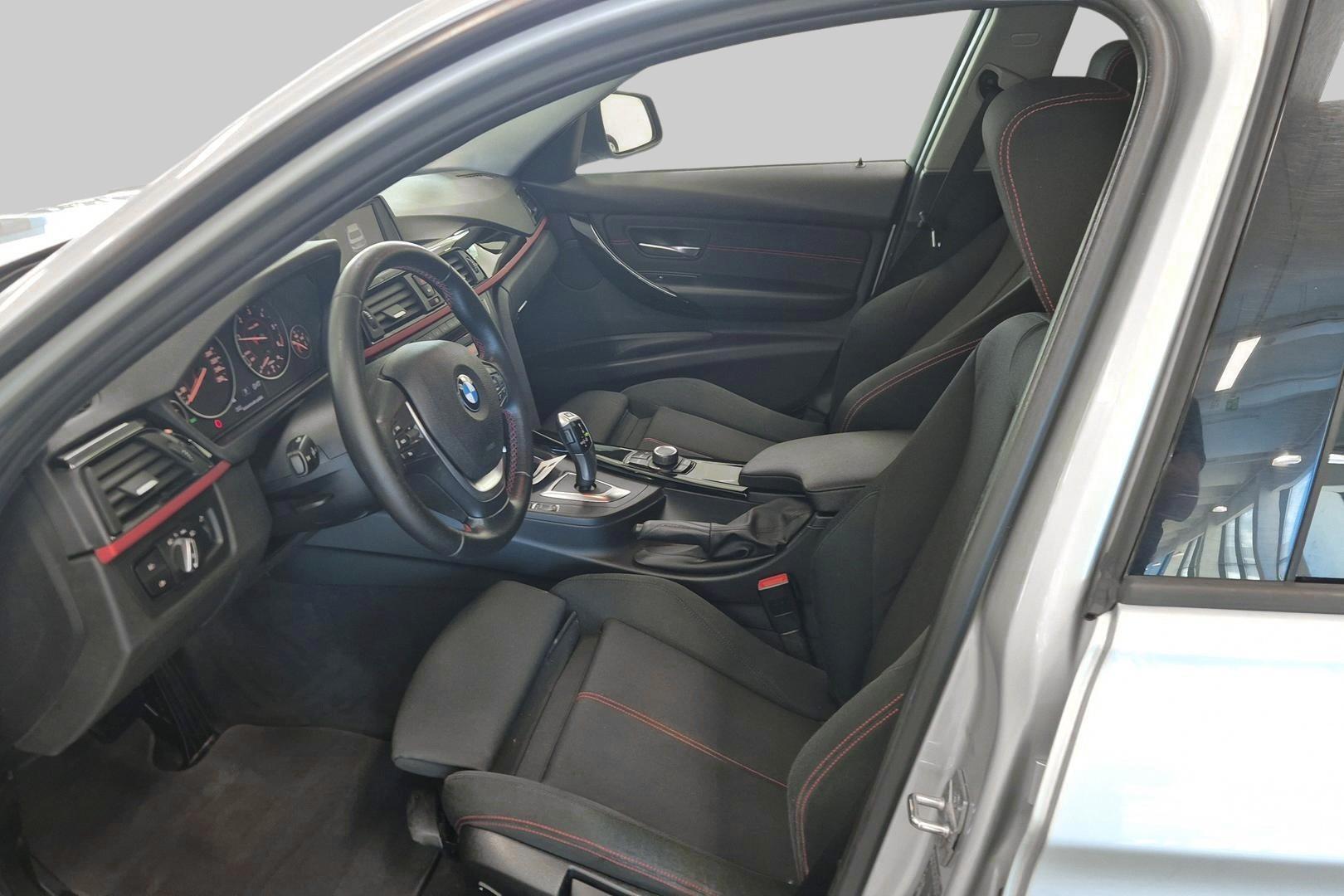 BMW 3-sarja 2015