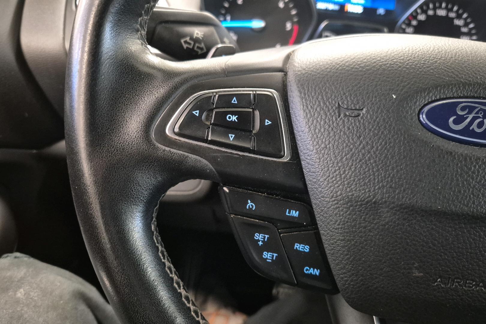 FORD Kuga 19