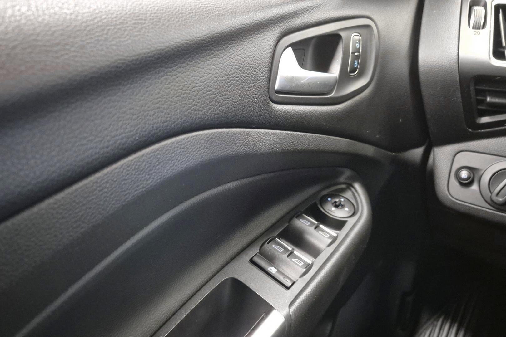 FORD Kuga 20