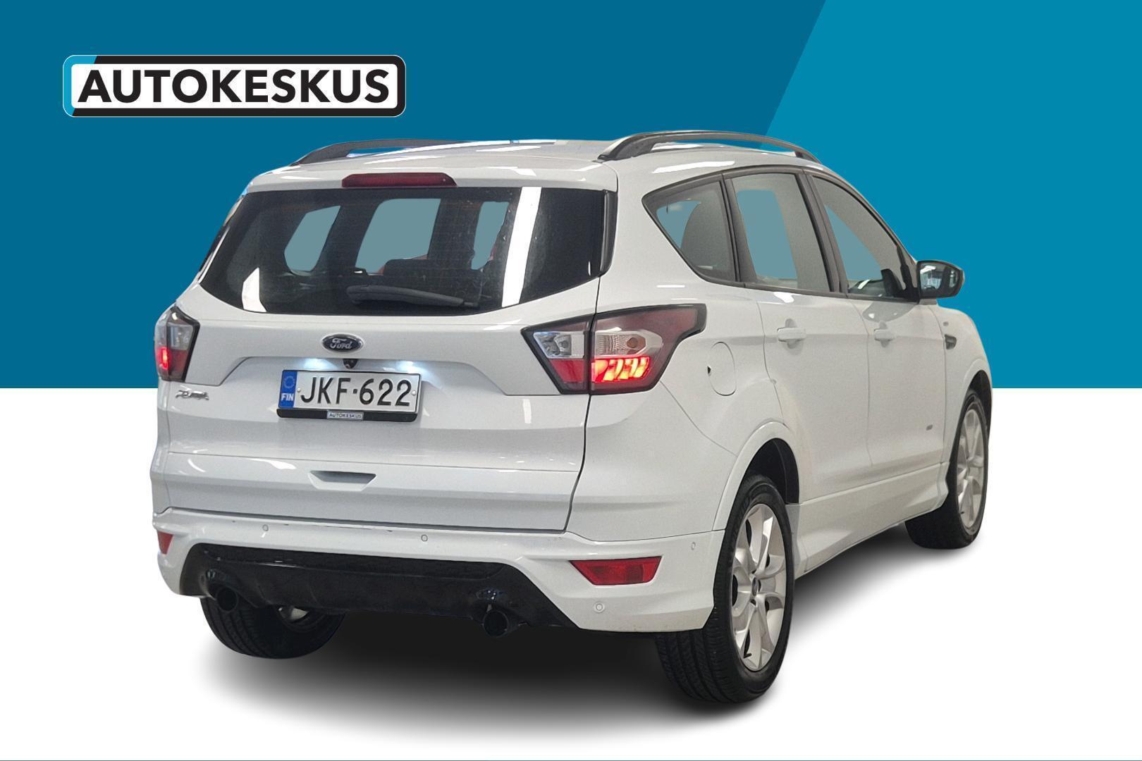 FORD Kuga 5