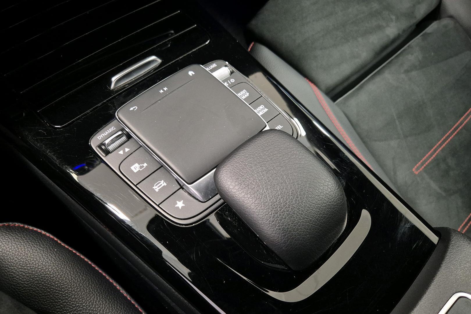 MERCEDES-BENZ CLA 2021