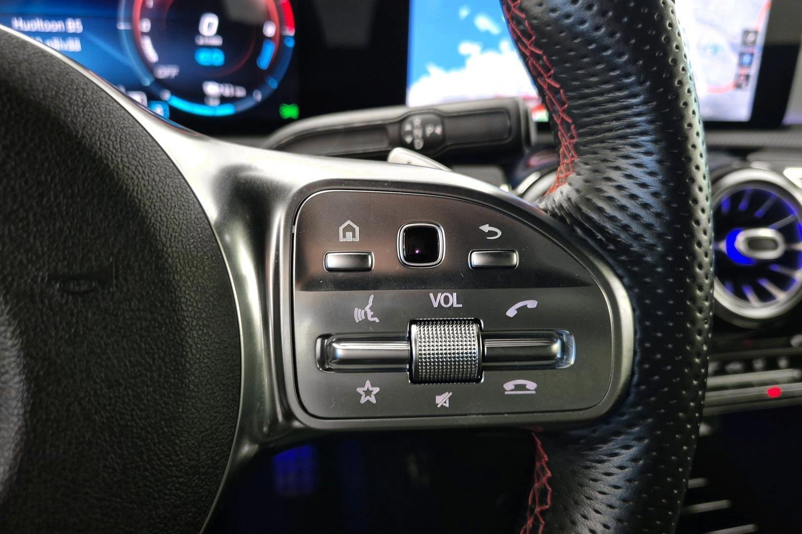MERCEDES-BENZ CLA 2021