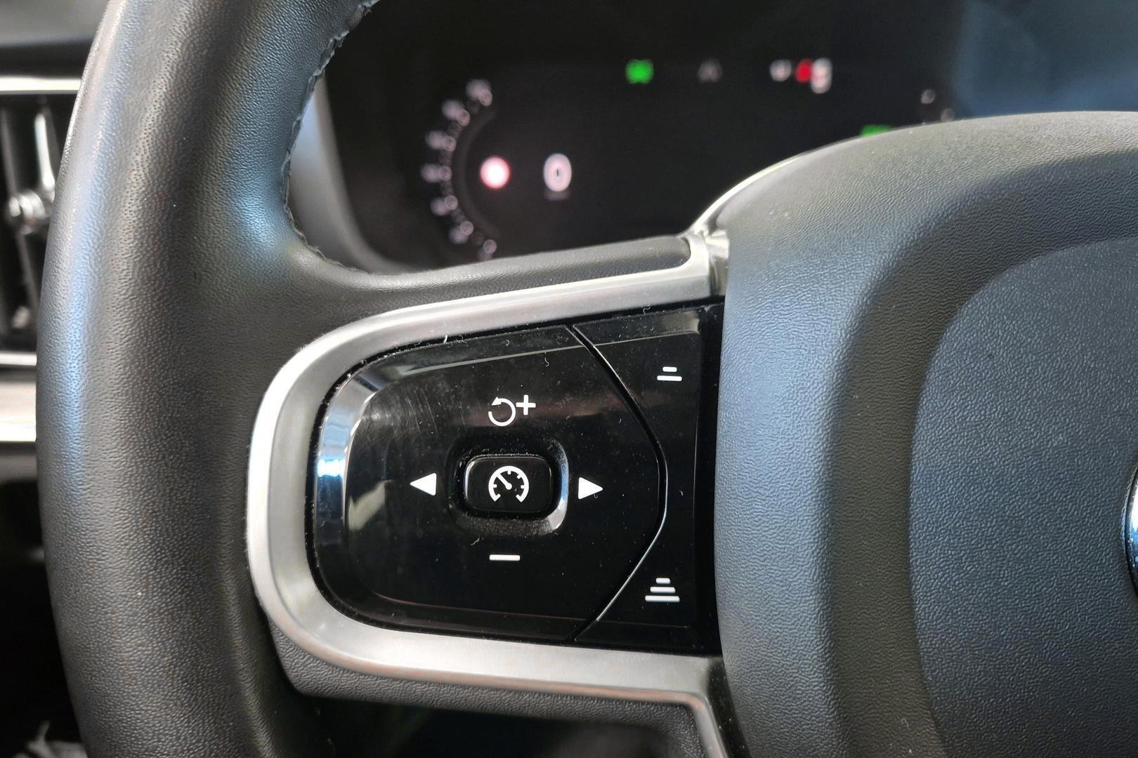 VOLVO S60 2022