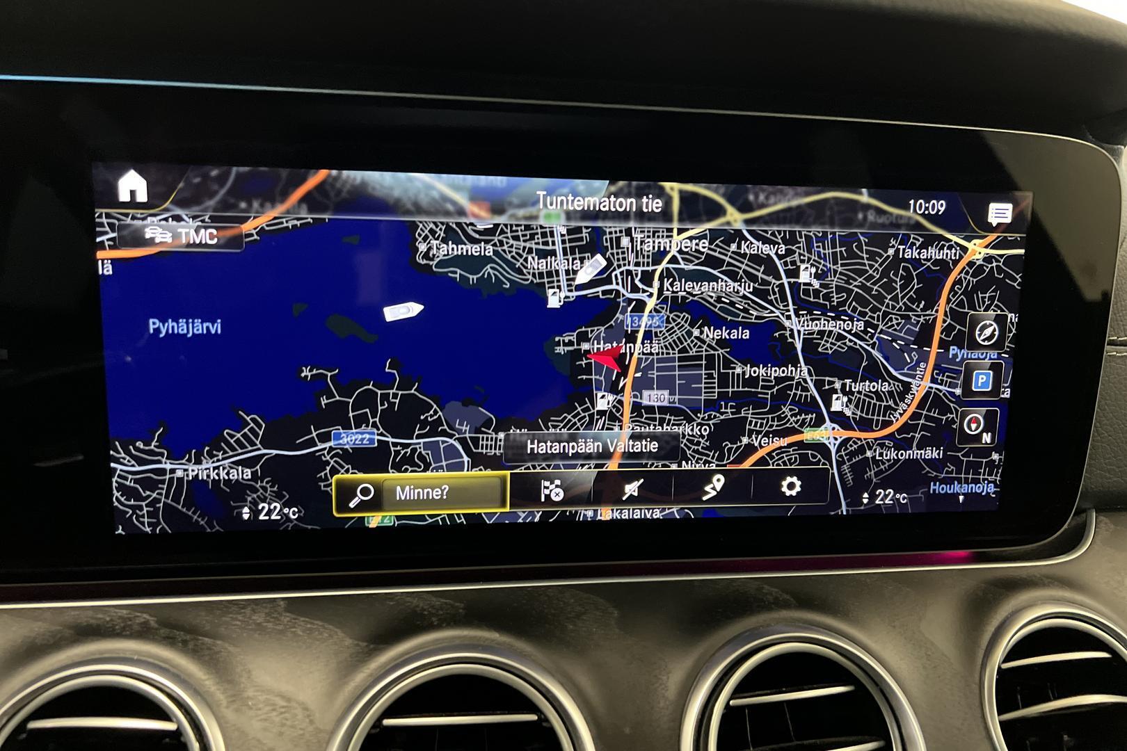 MERCEDES-BENZ E 2022