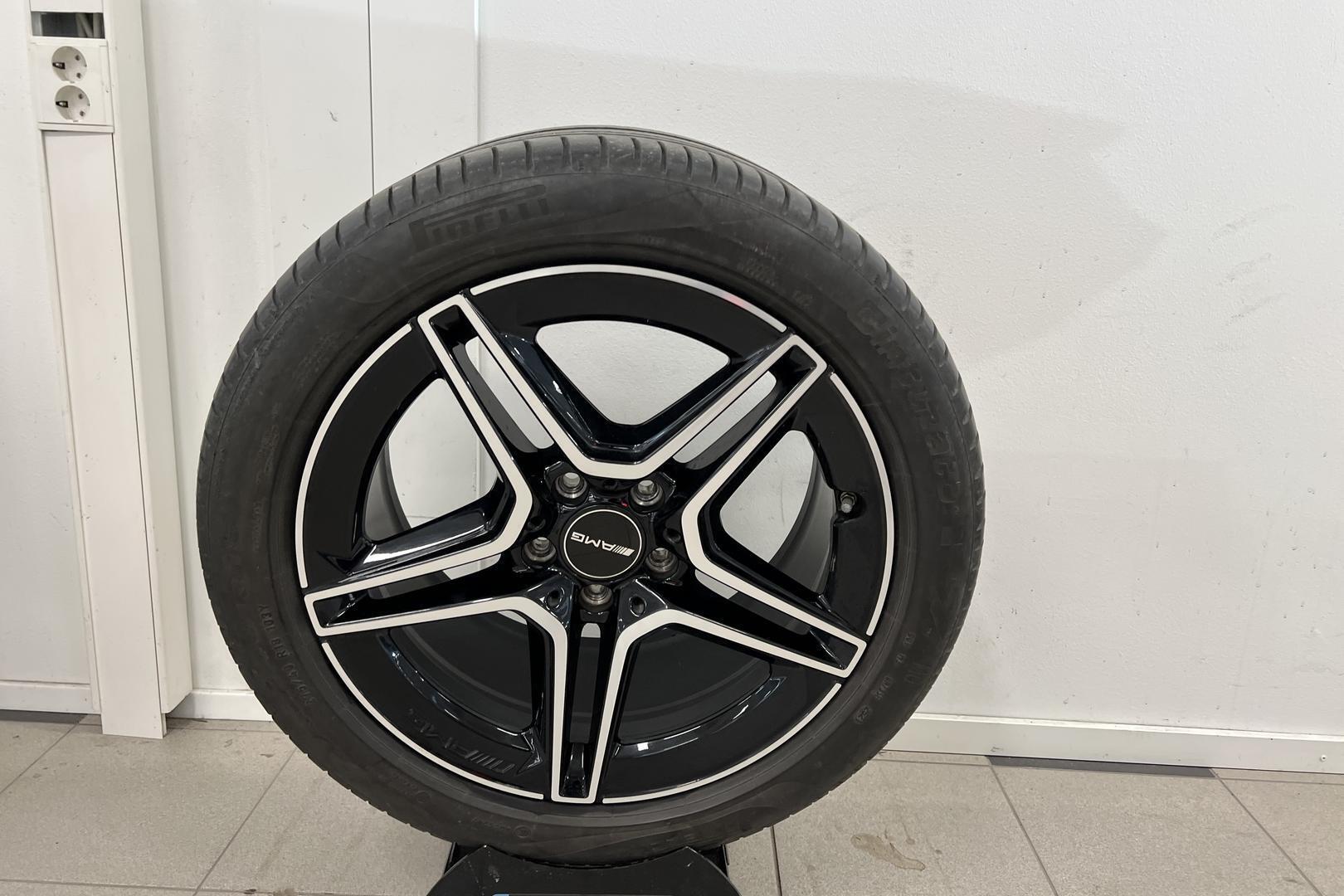 MERCEDES-BENZ E 2022