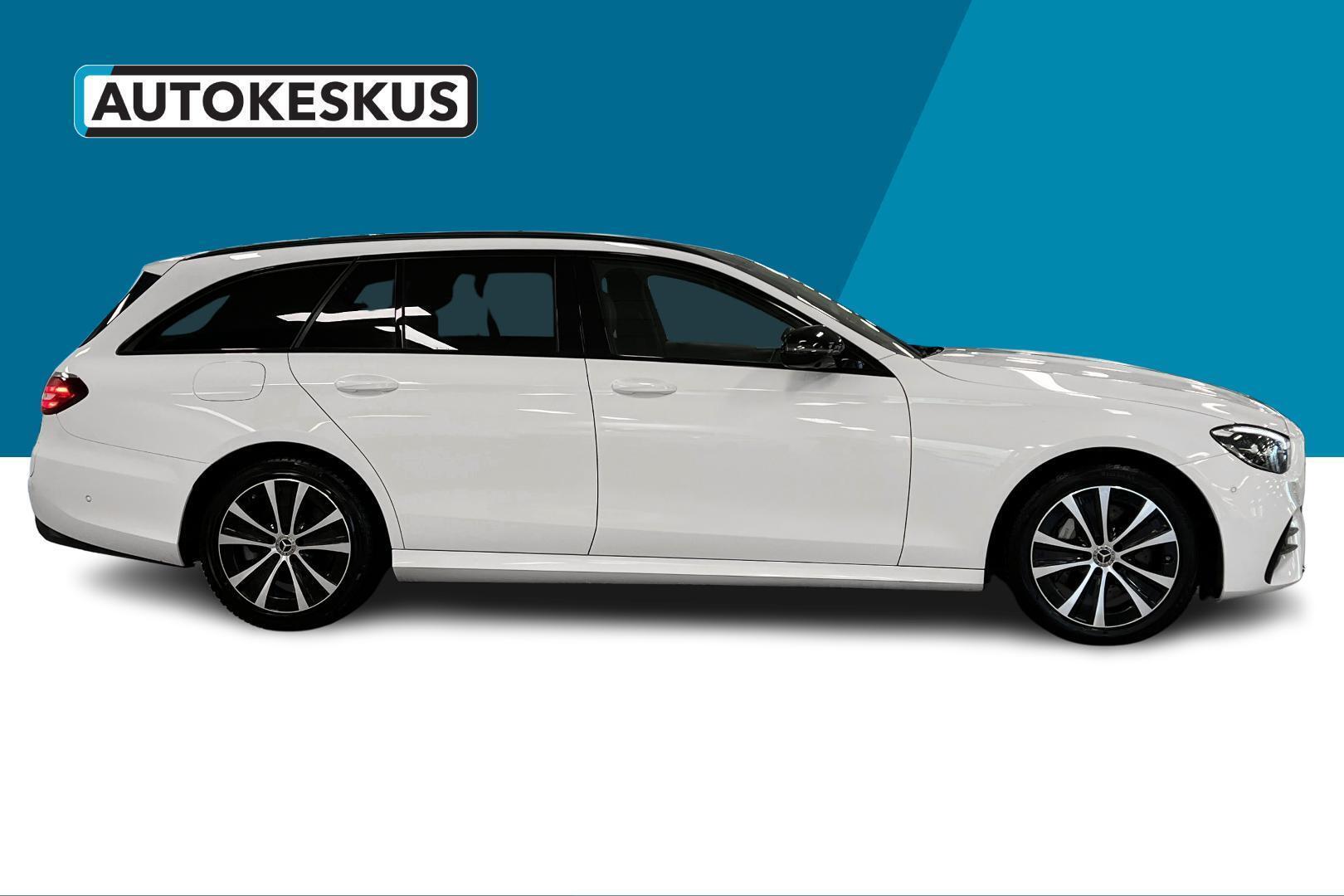 MERCEDES-BENZ E 2022