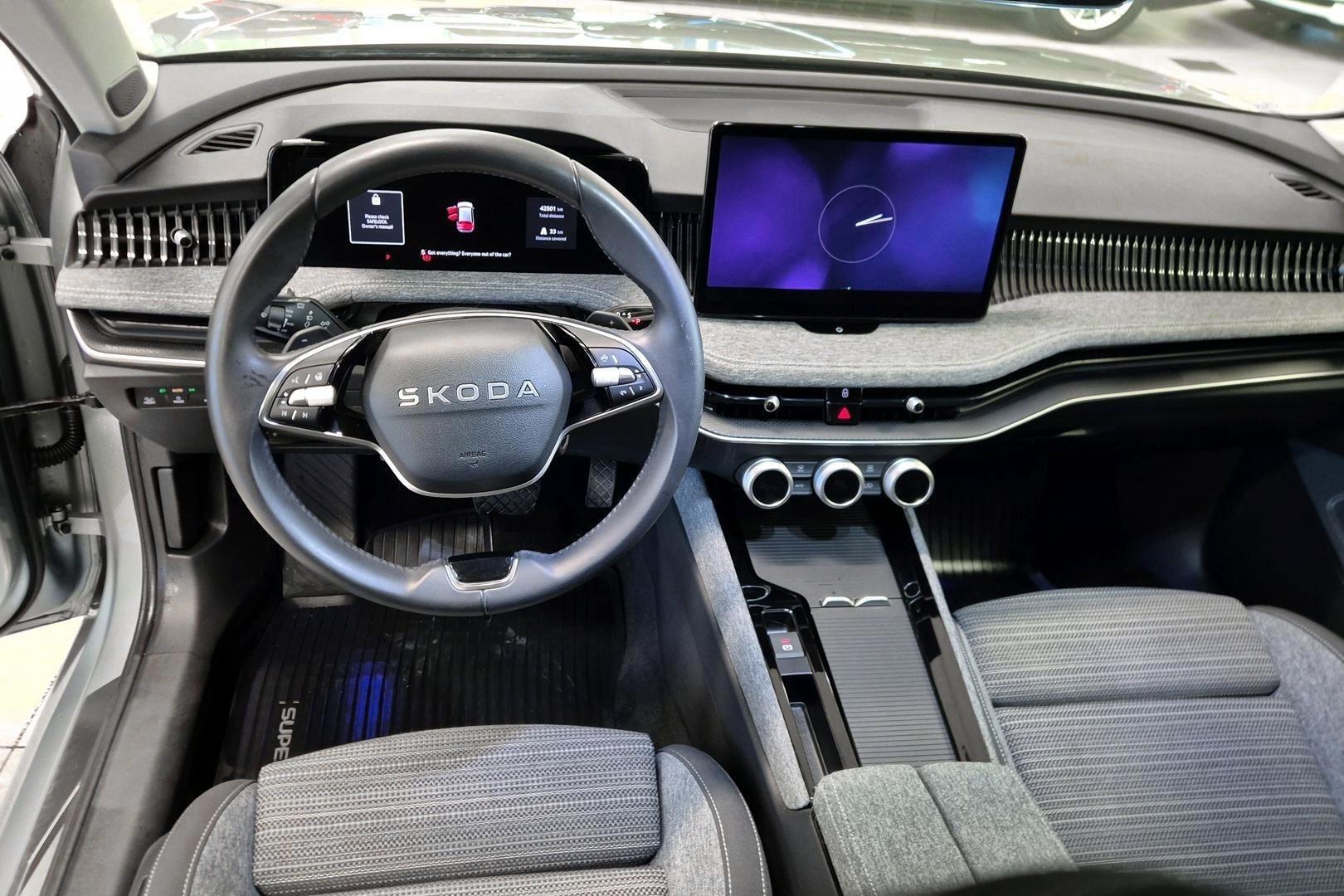 SKODA Superb 11