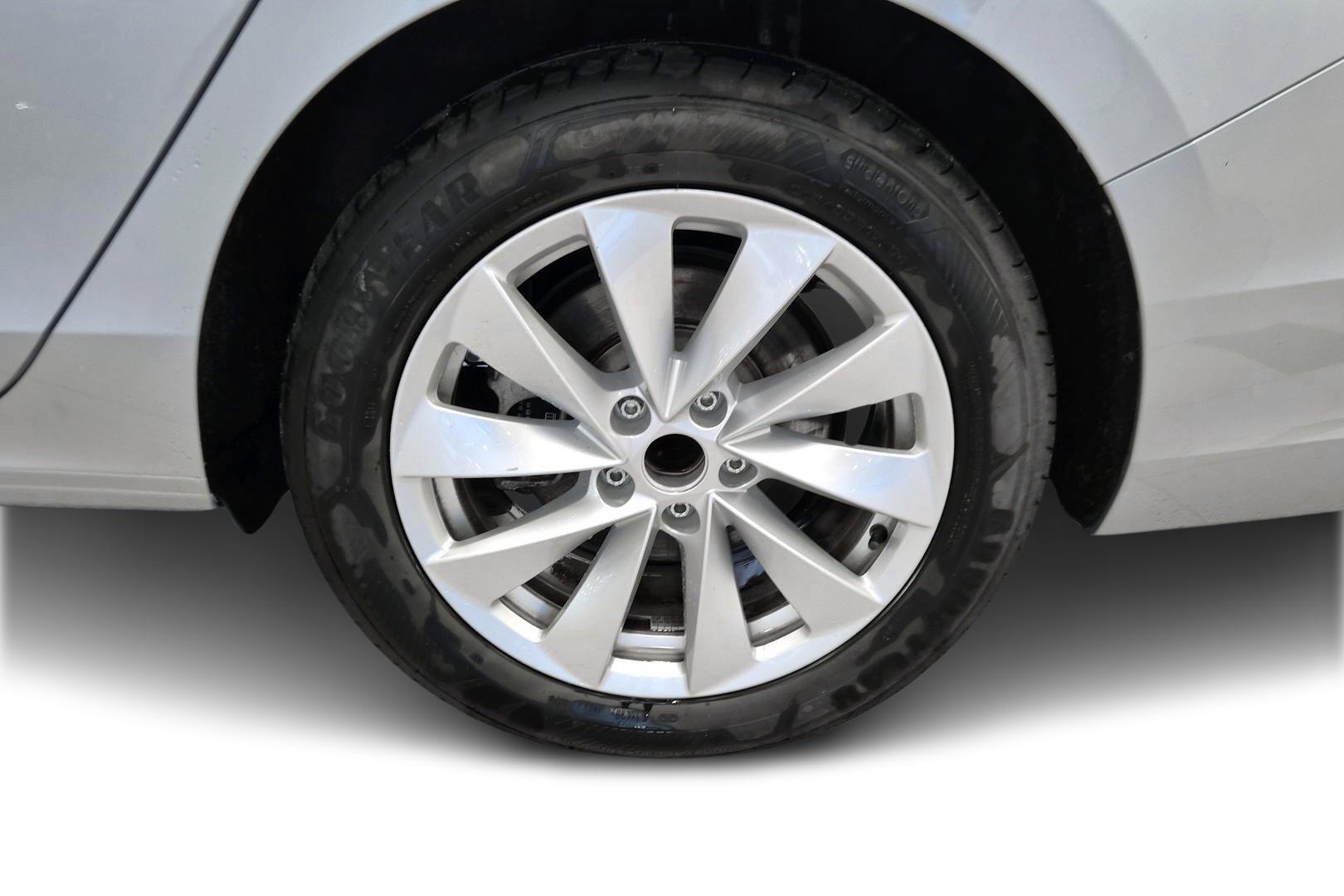 SKODA Superb 13