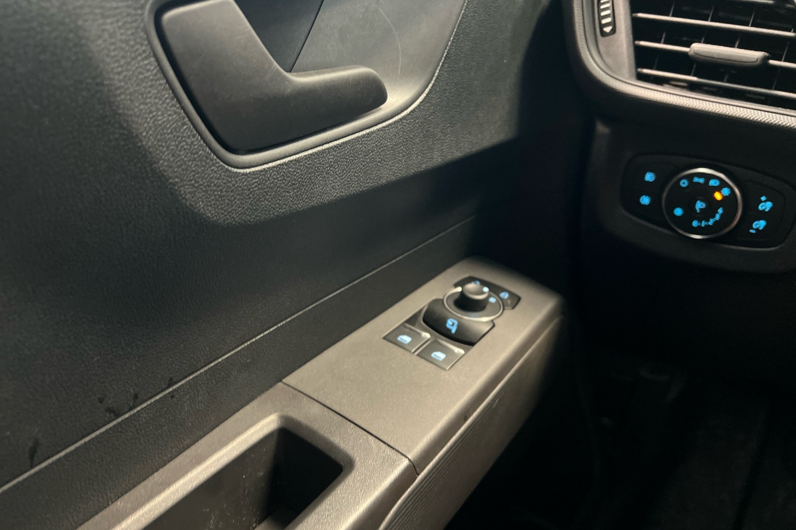 FORD Transit Courier 2025