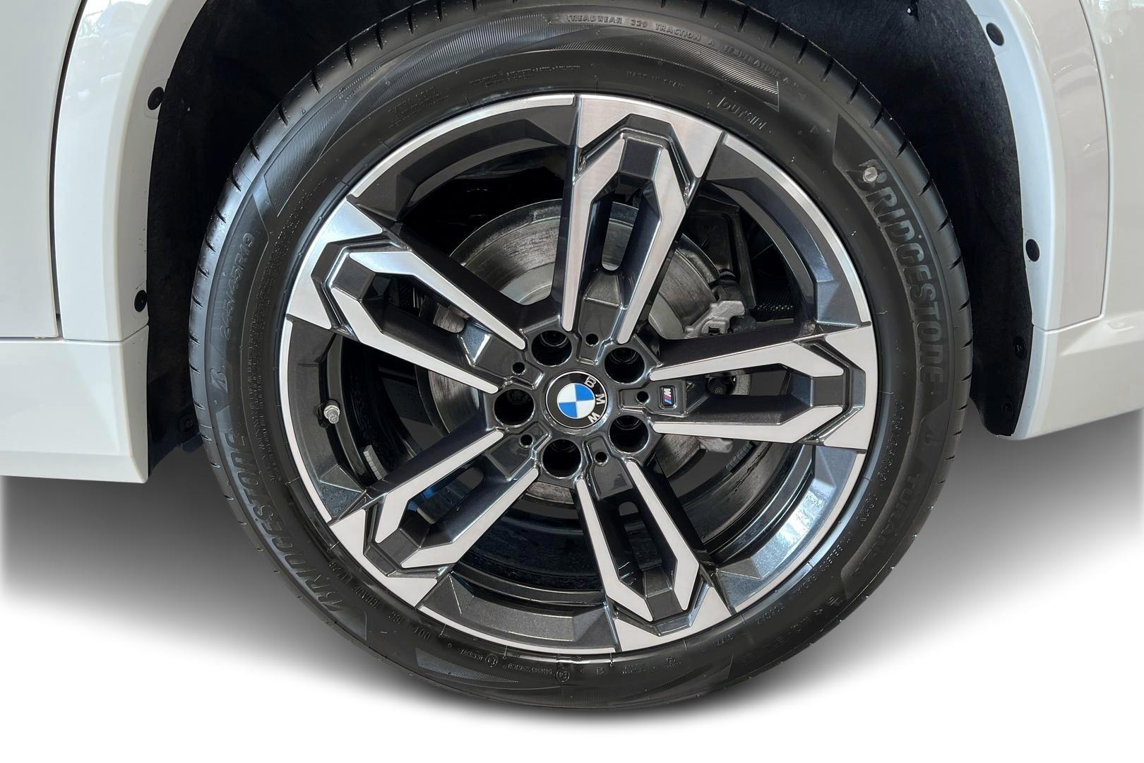 BMW X1 13