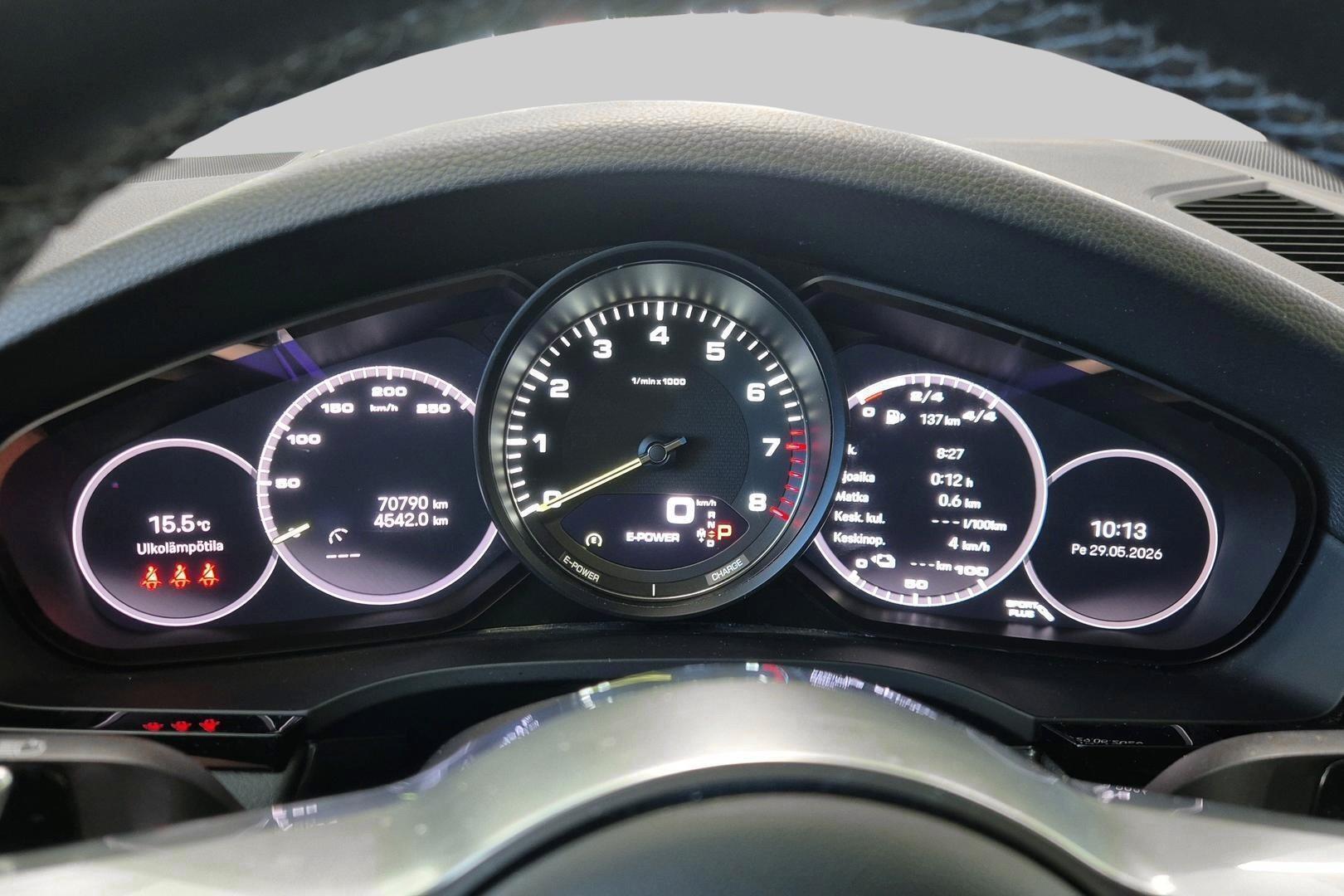 PORSCHE Cayenne 2022