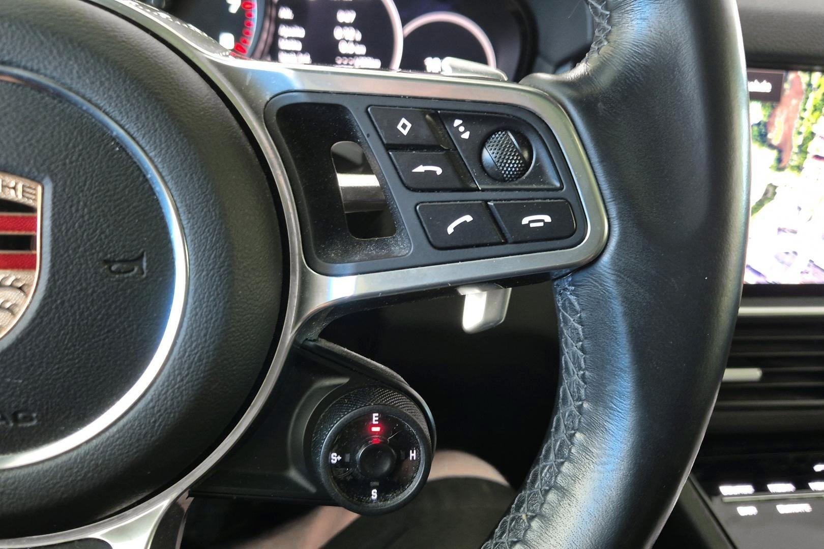 PORSCHE Cayenne 2022